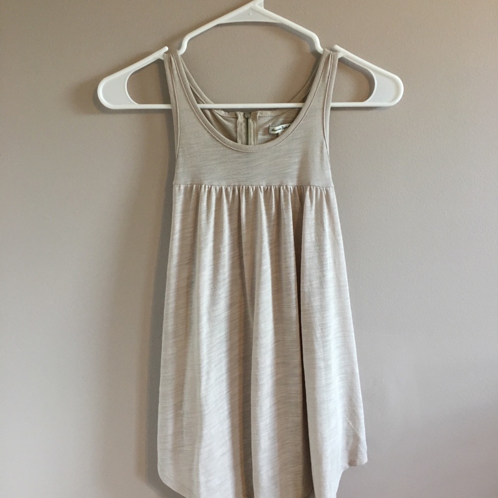 American Eagle sleeveless shirt